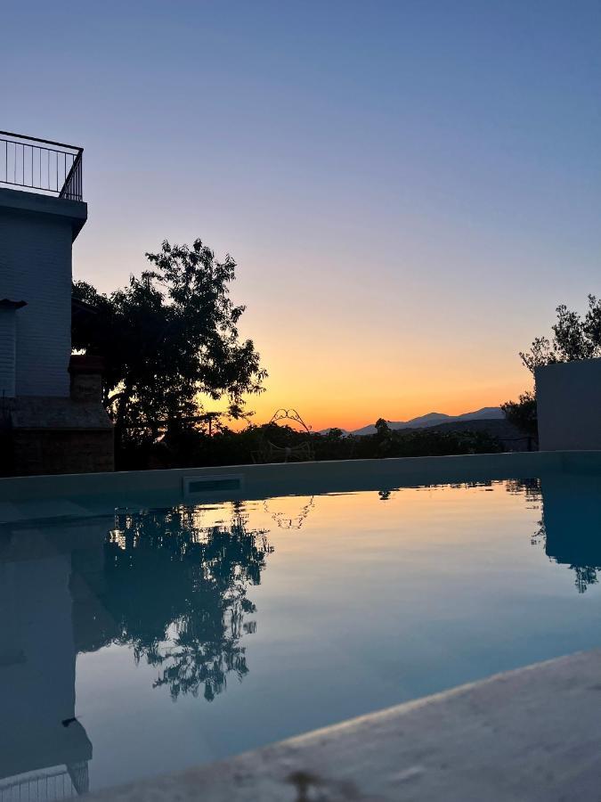Theodore Resort Agios Georgios  Ngoại thất bức ảnh